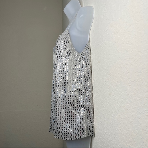 Lost + Wander Silver Cevron Tank Top Size S Metallic Cocktail 90s Disco Party - Picture 5 of 11